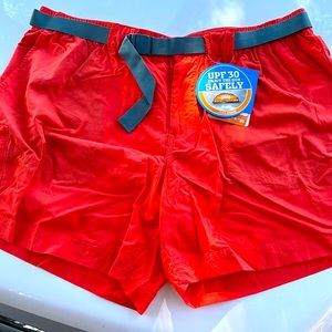 Brand new or age size XL Columbia SPF30 short